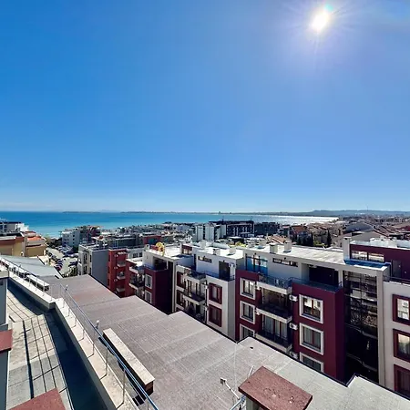Sea Breeze With Balcony 250 Metres For The Apartment