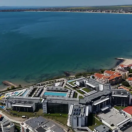 Sea Breeze With Balcony 250 Metres For The Apartmán *