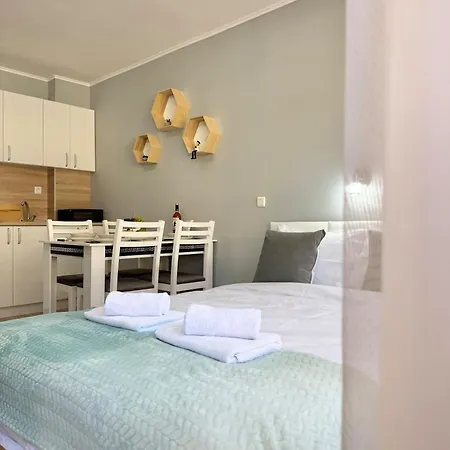 Apartmán Sea Breeze With Balcony 250 Metres For The