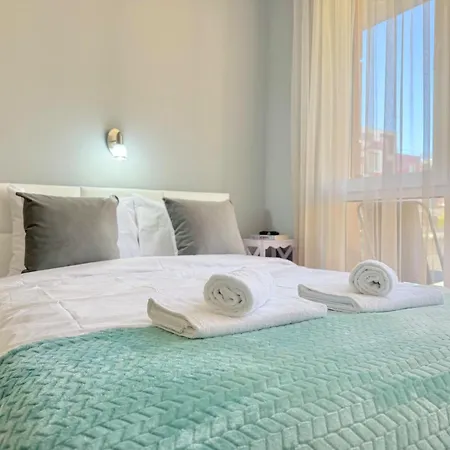 Sea Breeze With Balcony 250 Metres For The Appartement Sveti Vlas